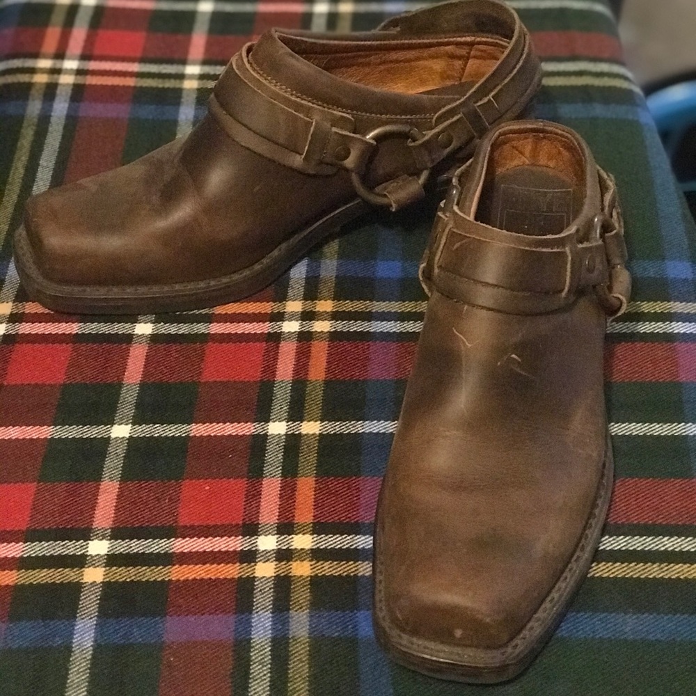 Frye and Co, Women’s Clogs, Size 8